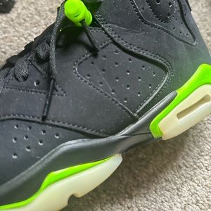Jordan 6 Electric Green - no box